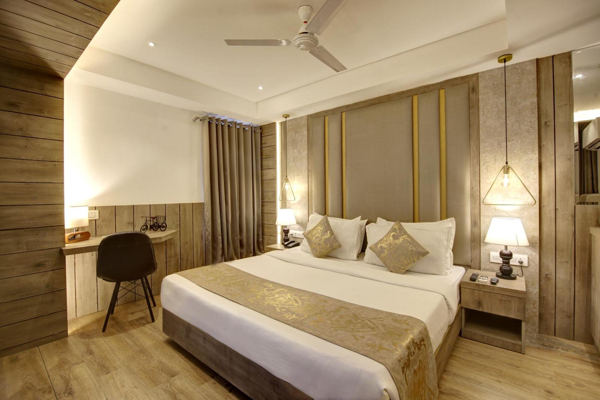 Hotel Town Grand Patel Nagar New Delhi Exterior photo