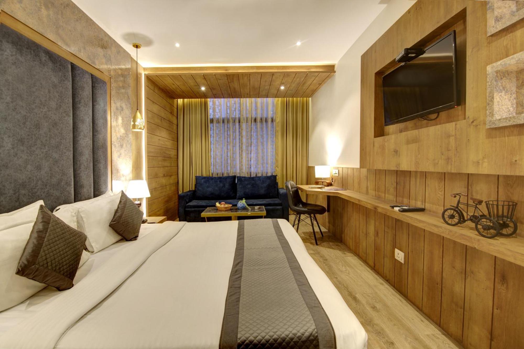 Hotel Town Grand Patel Nagar New Delhi Exterior photo