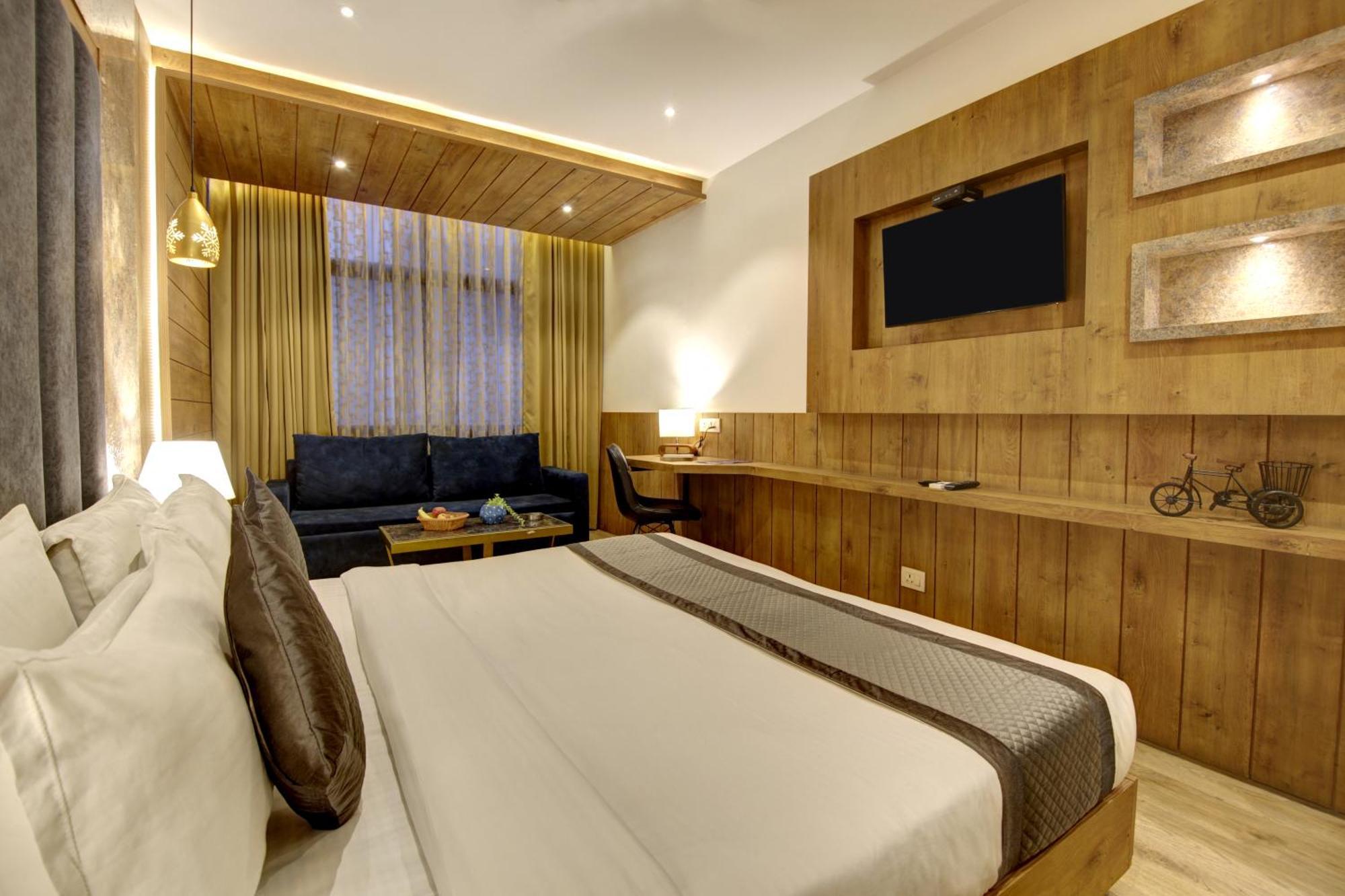 Hotel Town Grand Patel Nagar New Delhi Exterior photo